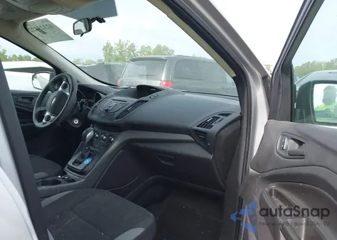 2014 Ford Escape S z USA, uszkodzony, nr VIN 1FMCU0F70EUC05917